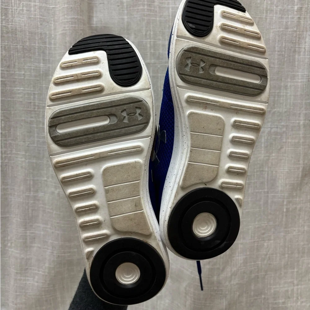 Under Armour Blue Running Shoes - Picture 3 of 7